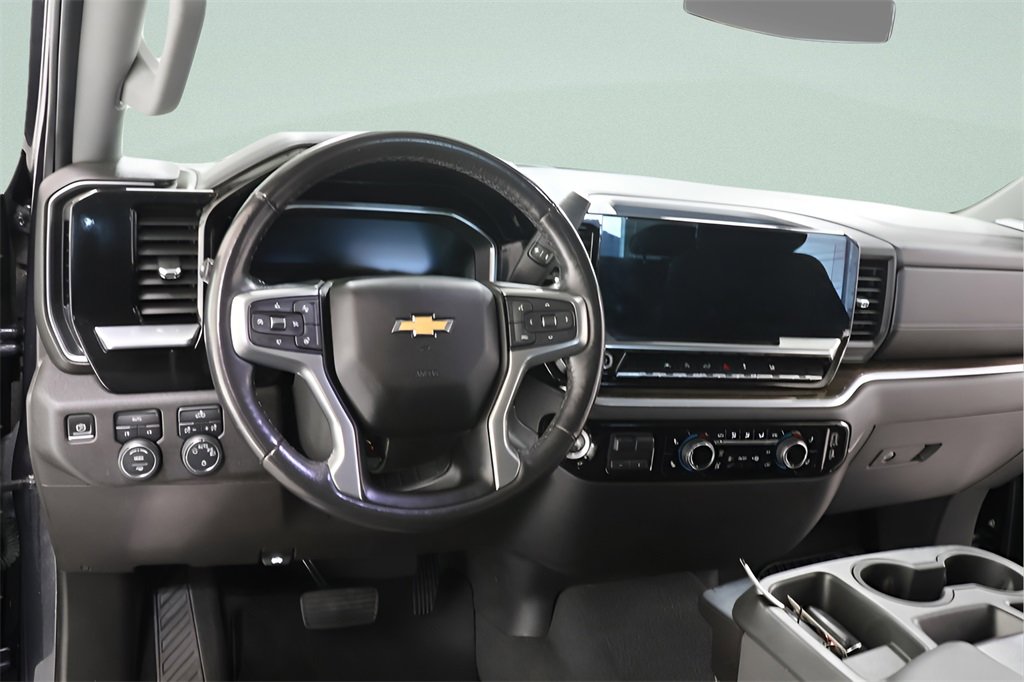 Used 2022 Chevrolet Silverado 1500 LT image 8
