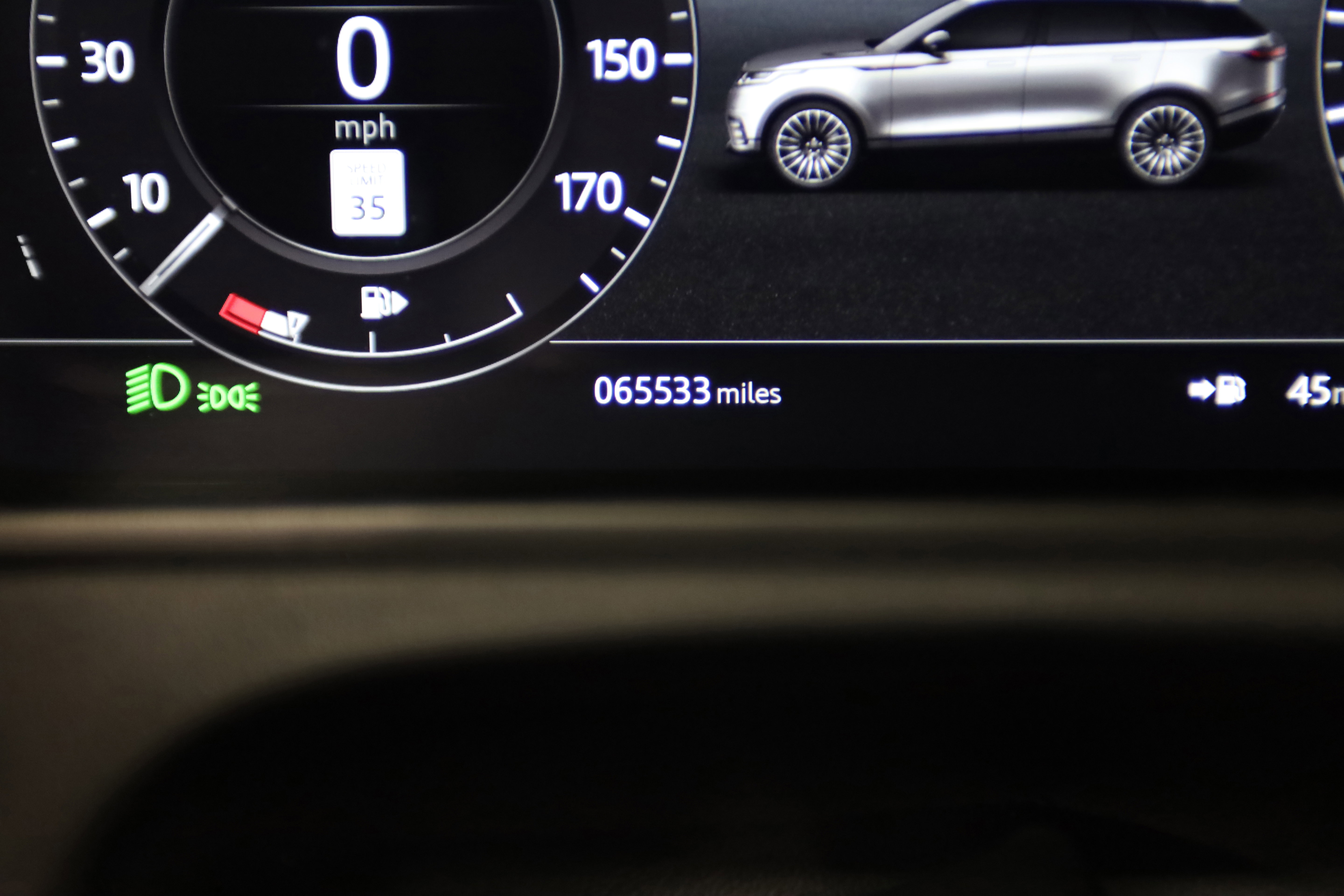 Used 2019 Land Rover Range Rover Velar R-Dynamic SE image 20