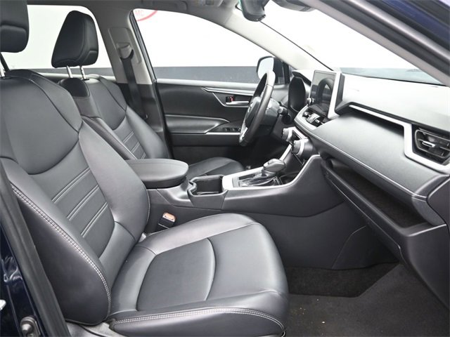 Used 2024 Toyota RAV4 XLE Premium image 10