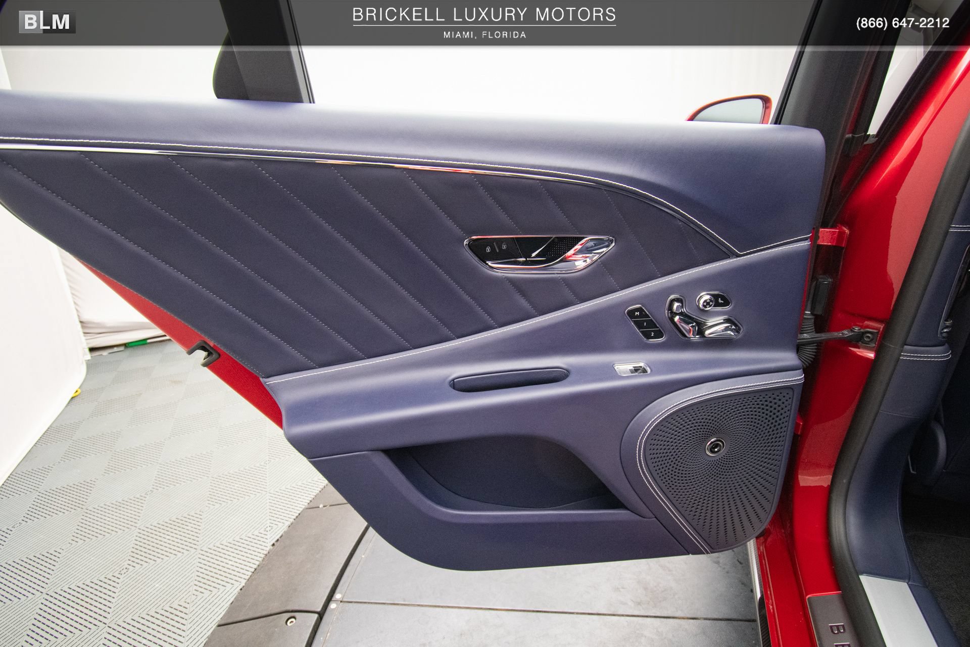 Used 2024 Bentley Flying Spur V8 AWD/4WD image 48