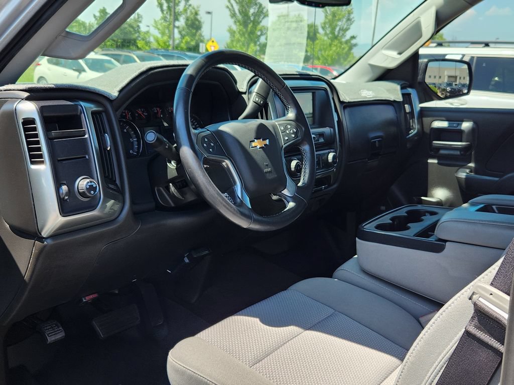 Used 2018 Chevrolet Silverado 1500 W/T RWD image 7