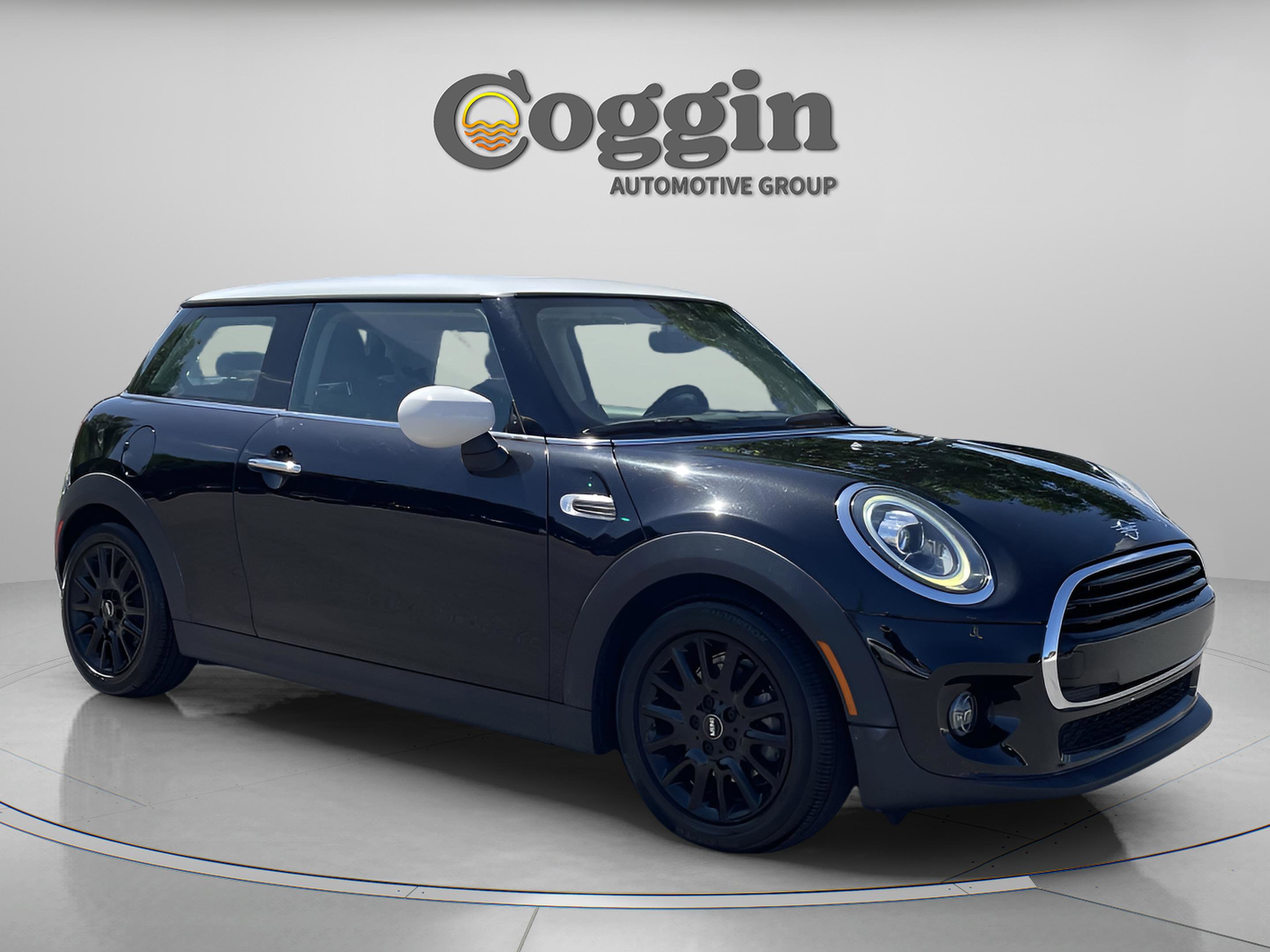 Used 2020 MINI Cooper 2-Door Hardtop image 8