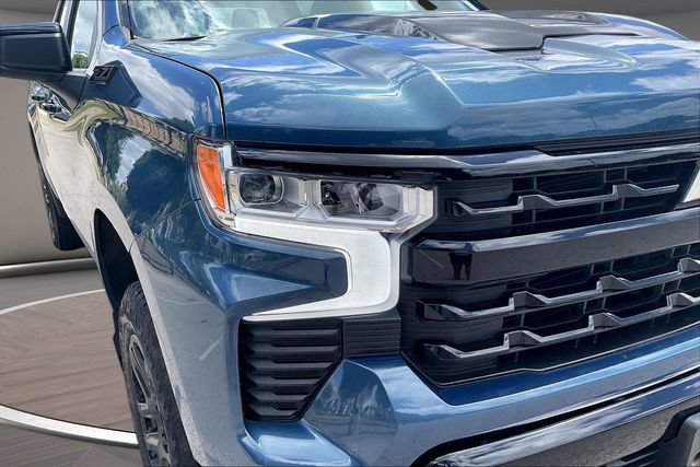 Used 2024 Chevrolet Silverado 1500 LT Trail Boss w/ Convenience Package II AWD/4WD image 28