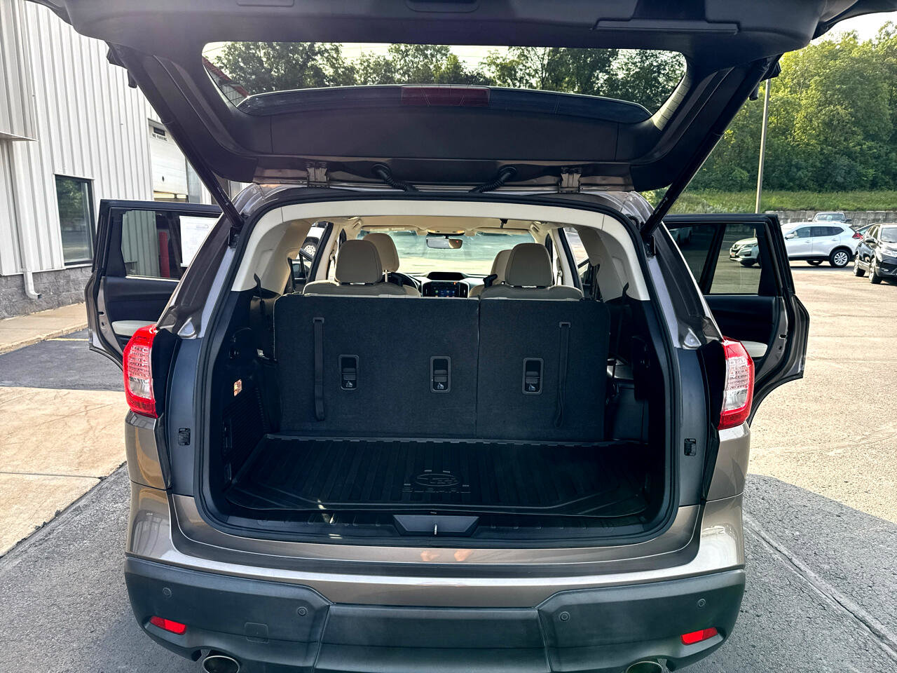 Used 2022 Subaru Ascent Premium w/ Convenience Package image 14