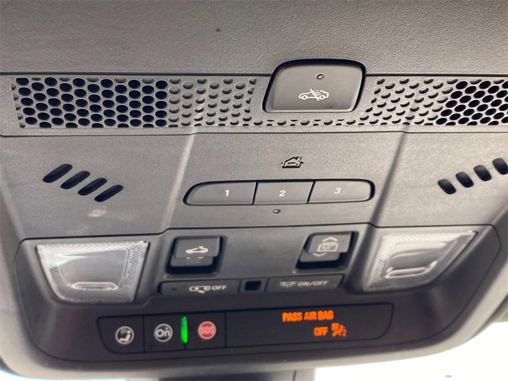 Used 2021 Cadillac XT5 Premium Luxury image 38