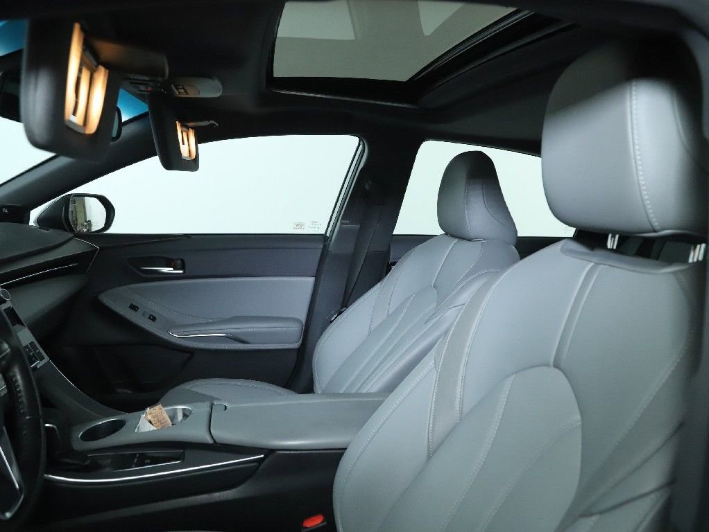 Used 2019 Toyota Avalon XLE w/ Moonroof Package image 20