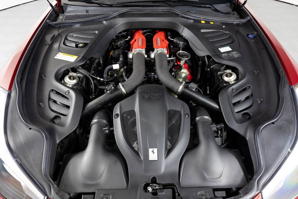 Certified 2019 Ferrari GTC4Lusso T RWD image 65