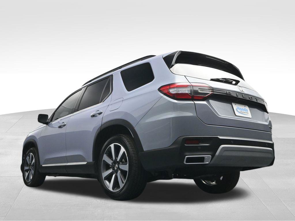 Used 2025 Honda Pilot Touring image 44