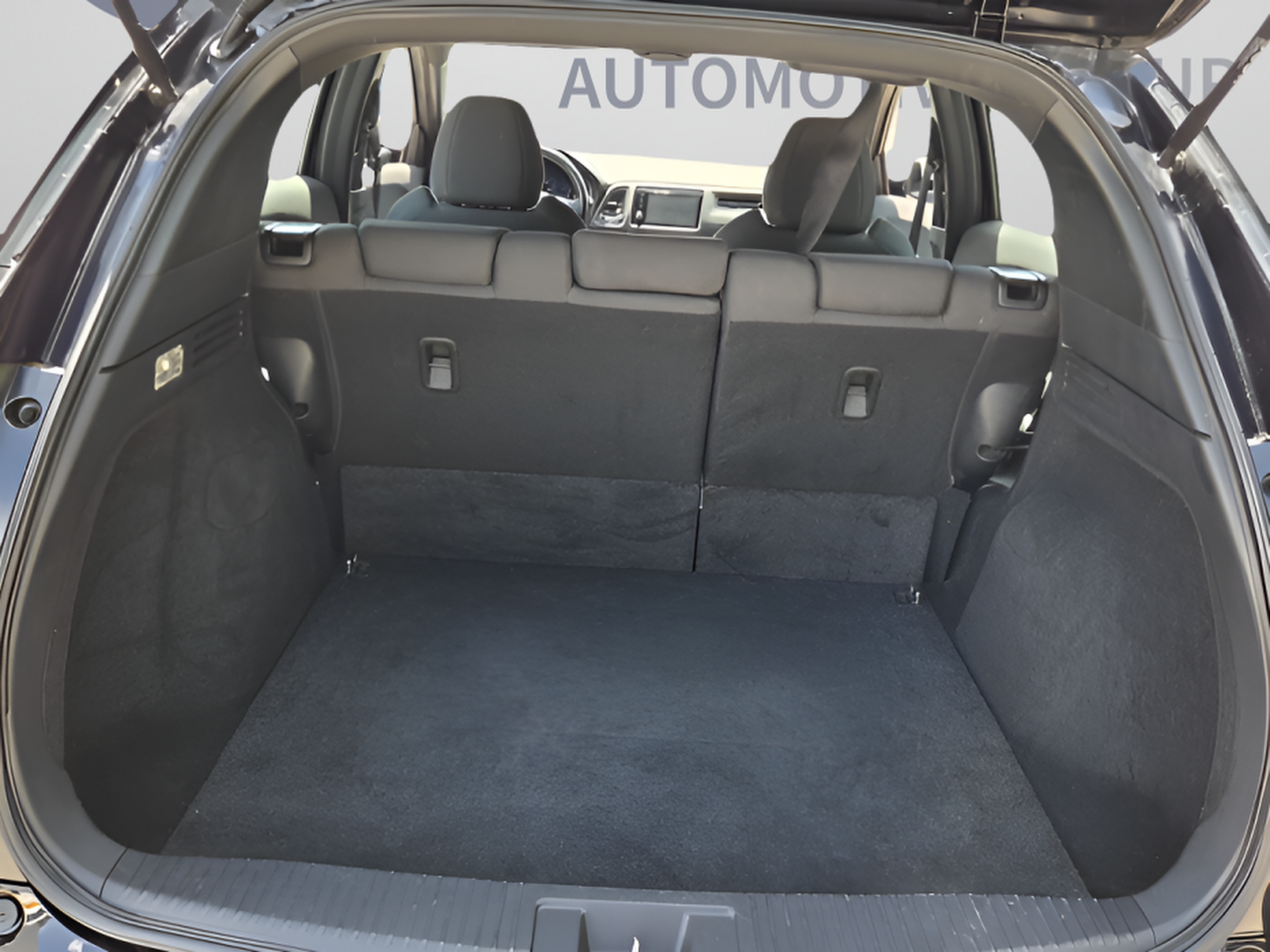 Used 2019 Honda HR-V Sport image 13