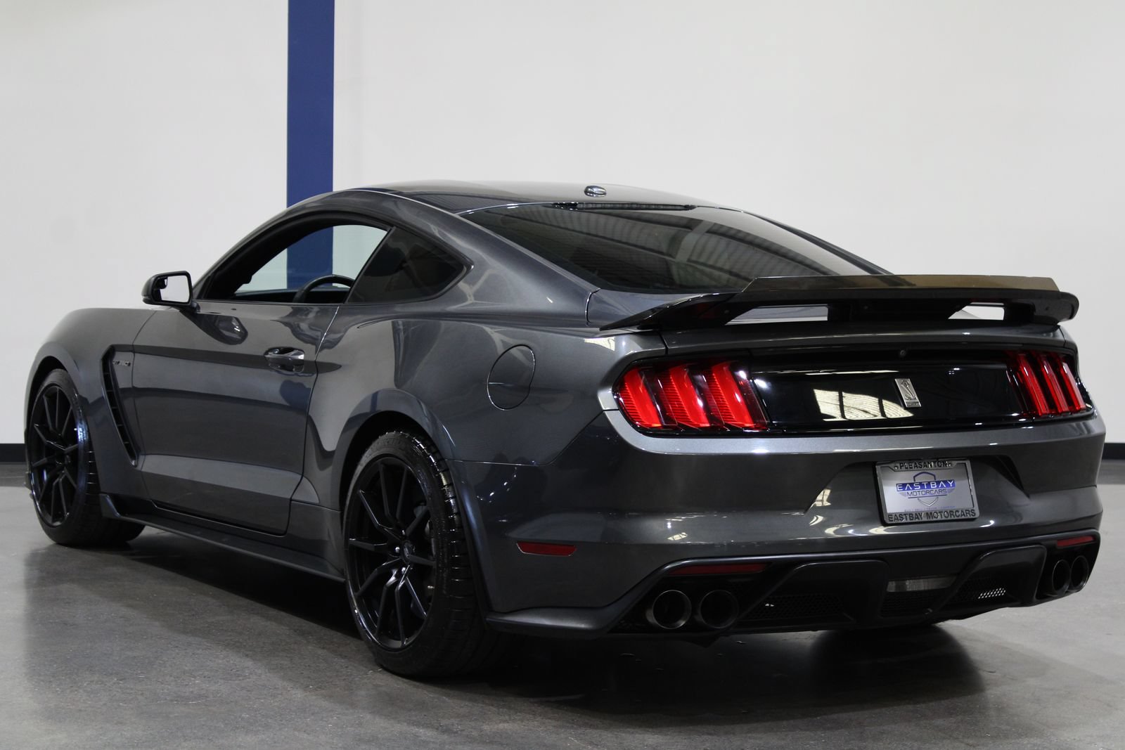 Used 2017 Ford Mustang Shelby GT350 w/ Electronics Package RWD image 11