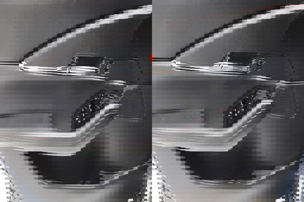 Used 2024 MAZDA CX-30 AWD 2.5 S w/ Preferred Package image 13