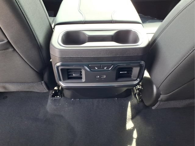 New 2026 GMC Sierra 3500 SLT w/ SLT Premium Package AWD/4WD image 15