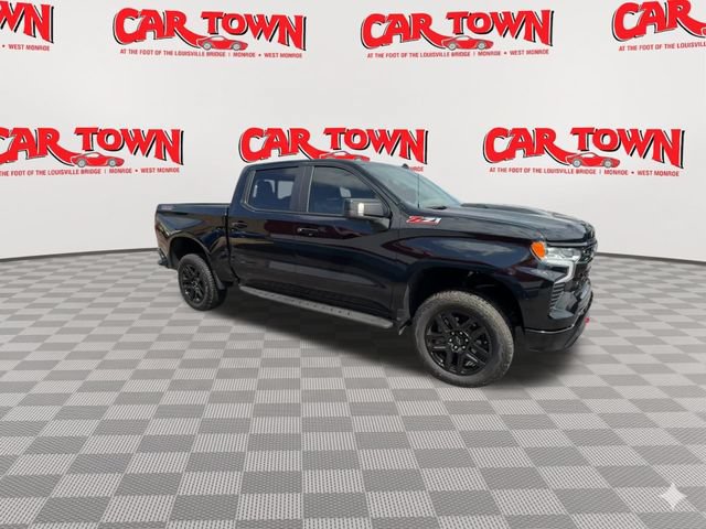 Used 2026 Chevrolet Silverado 1500 LT Trail Boss w/ Safety Package AWD/4WD image 2