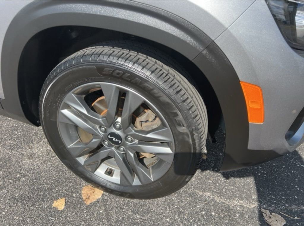 Used 2023 Kia Seltos LX image 20