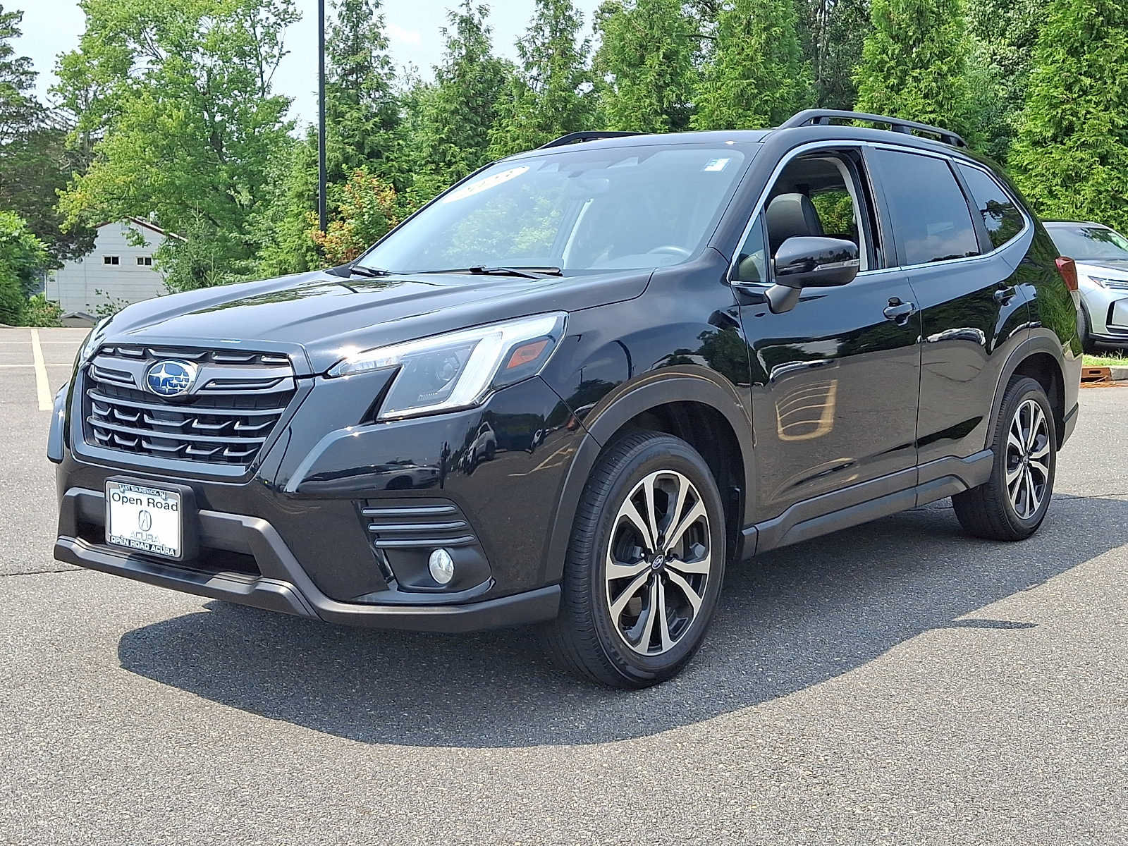 Used 2023 Subaru Forester Limited AWD/4WD image 3