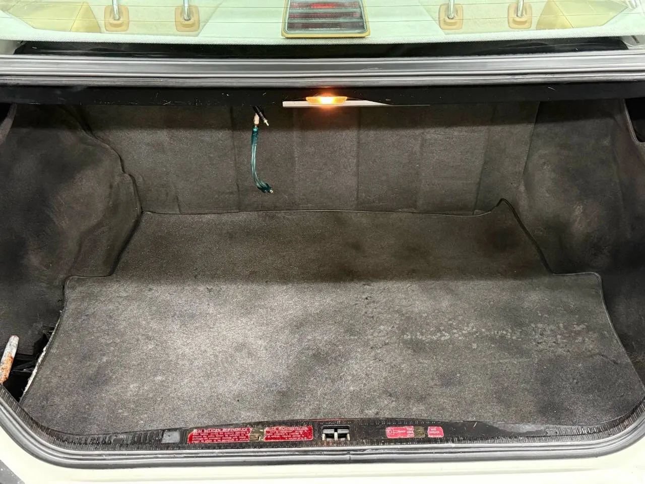 Used 1990 Mercedes-Benz 300 E 3.0 image 37