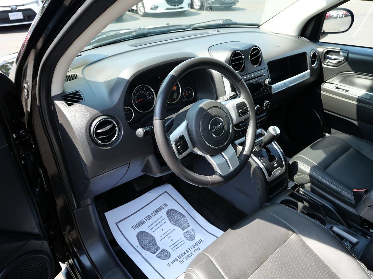 Used 2017 Jeep Compass High Altitude AWD/4WD image 9