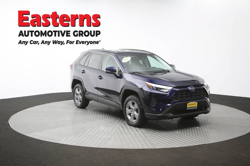 Used 2022 Toyota RAV4 XLE AWD/4WD image 54