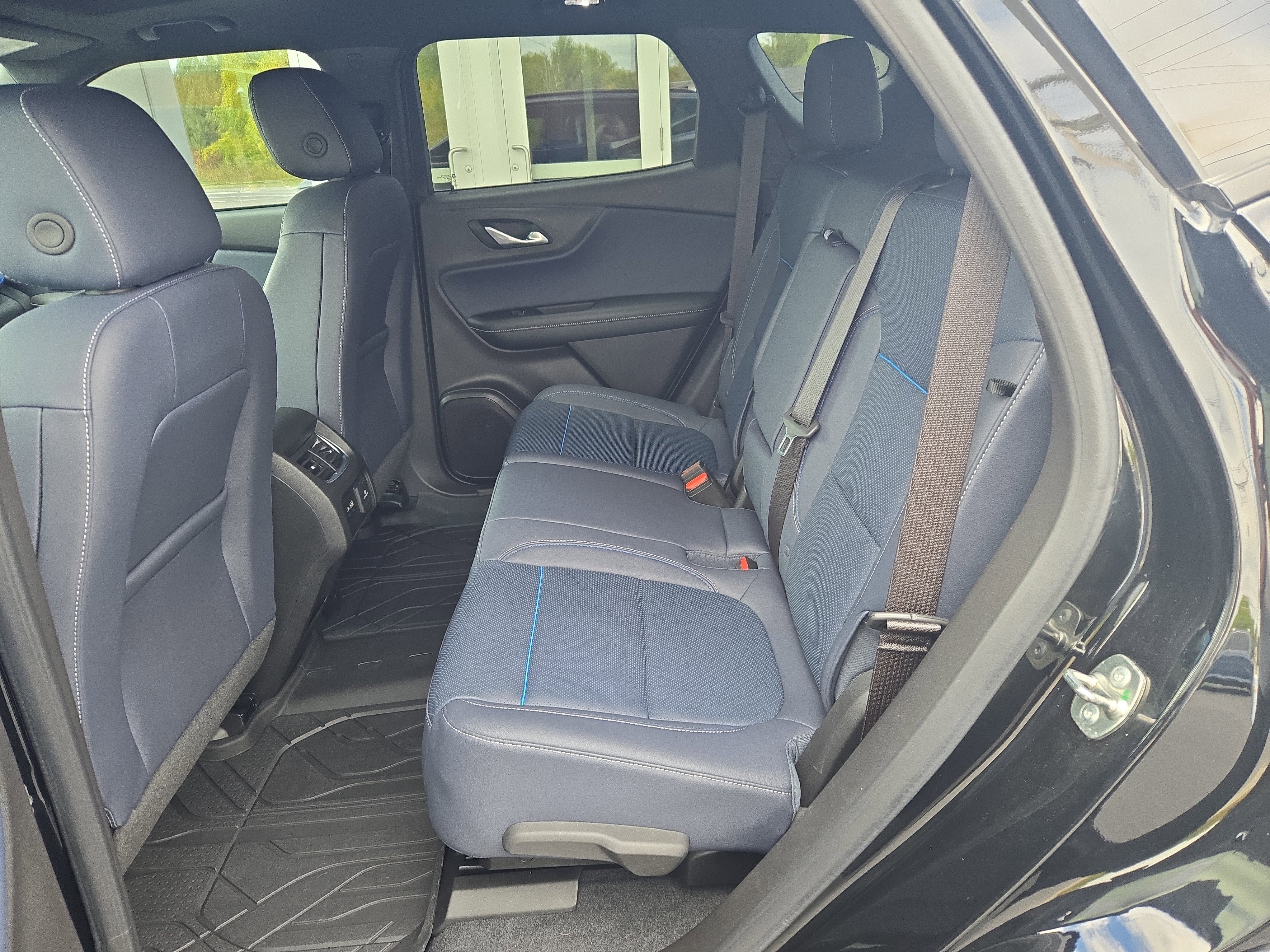 Certified 2024 Chevrolet Blazer RS w/ LPO, Floor Liner Package image 11