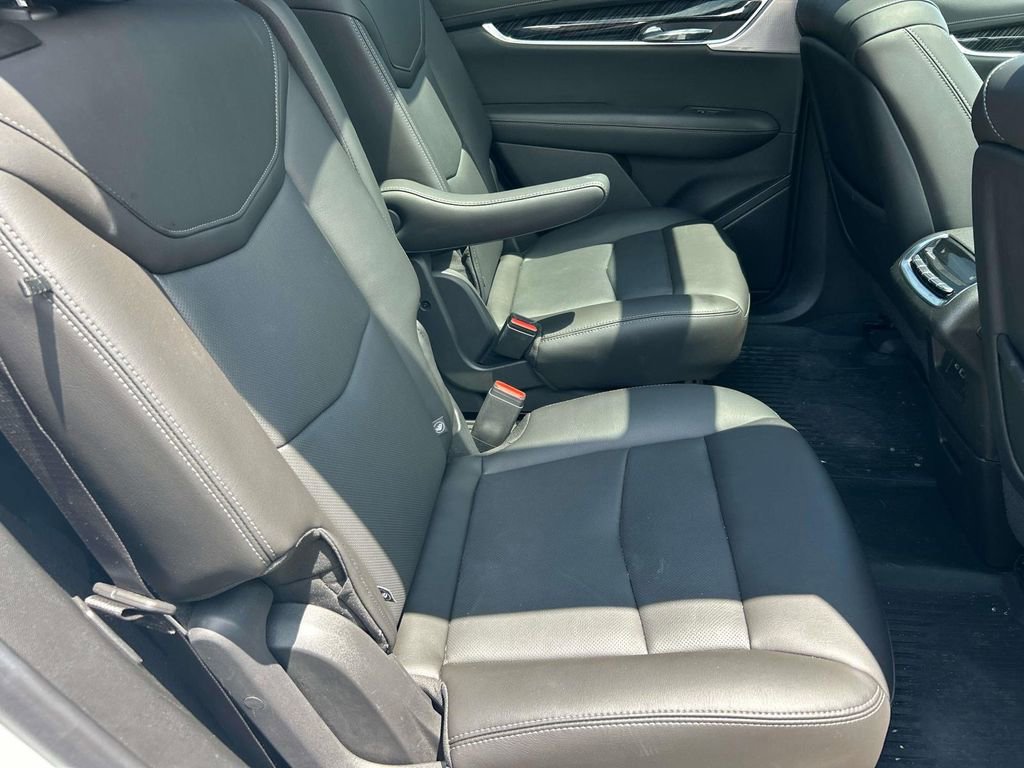 Certified 2023 Cadillac XT6 Premium Luxury AWD/4WD image 23
