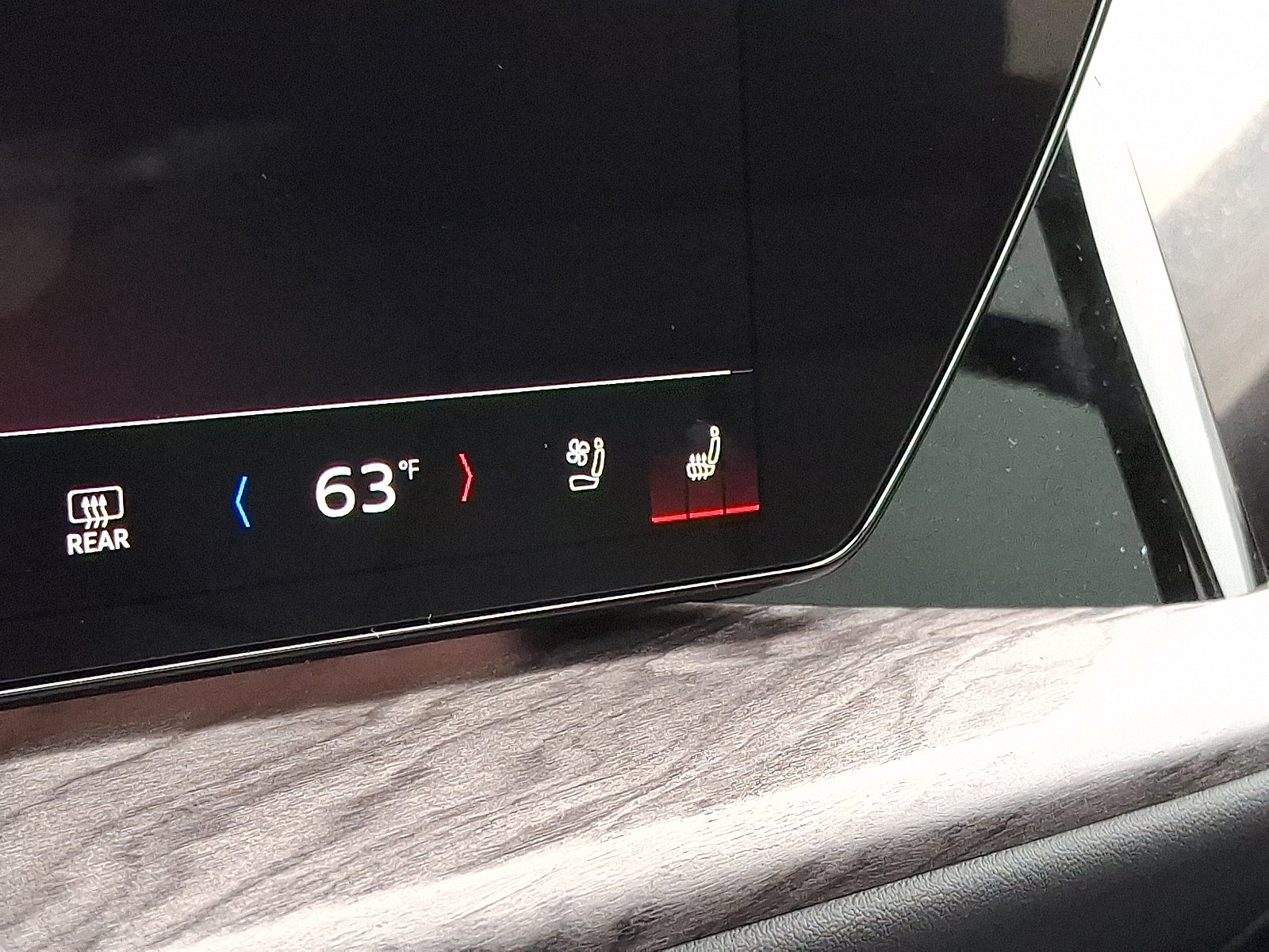 New 2025 Audi Q5 Prestige image 16