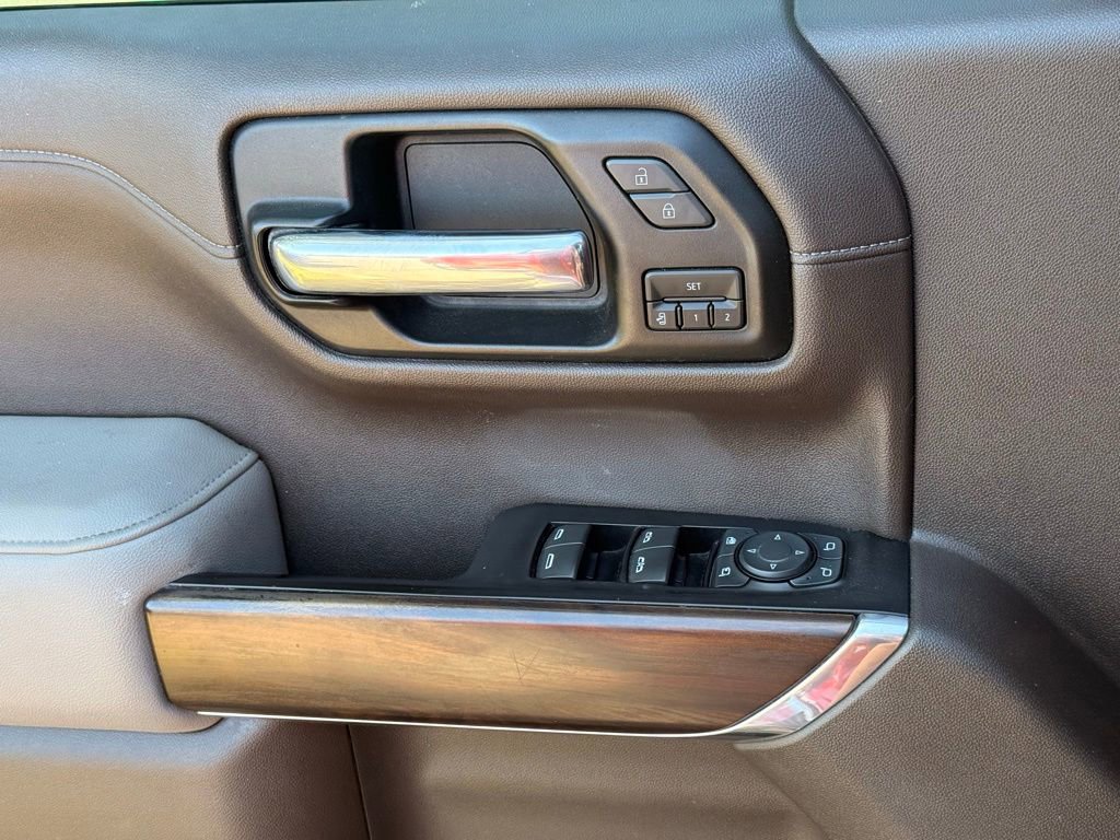 Used 2019 GMC Sierra 1500 SLT AWD/4WD image 22