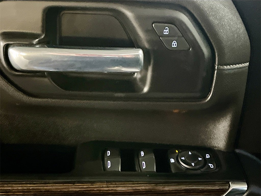 Used 2023 GMC Sierra 3500 SLE w/ SLE Convenience Package image 18