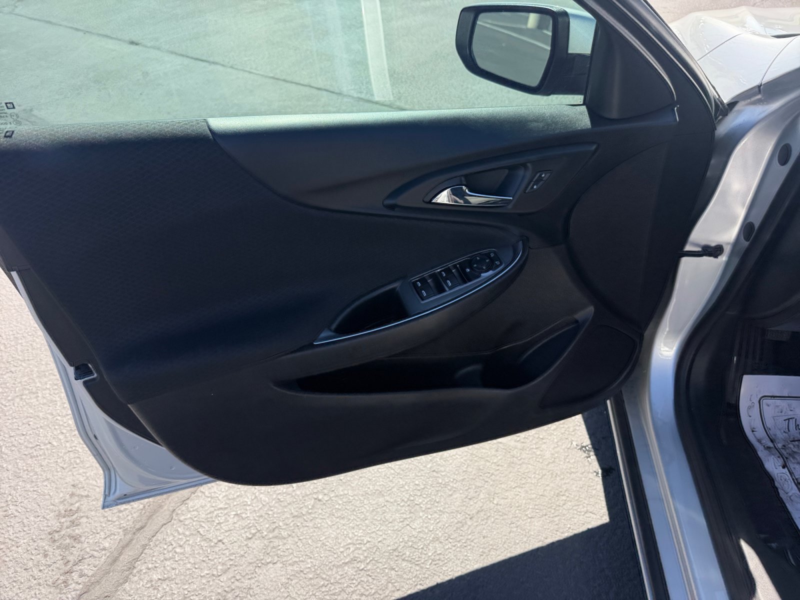 Used 2020 Chevrolet Malibu LT FWD image 13