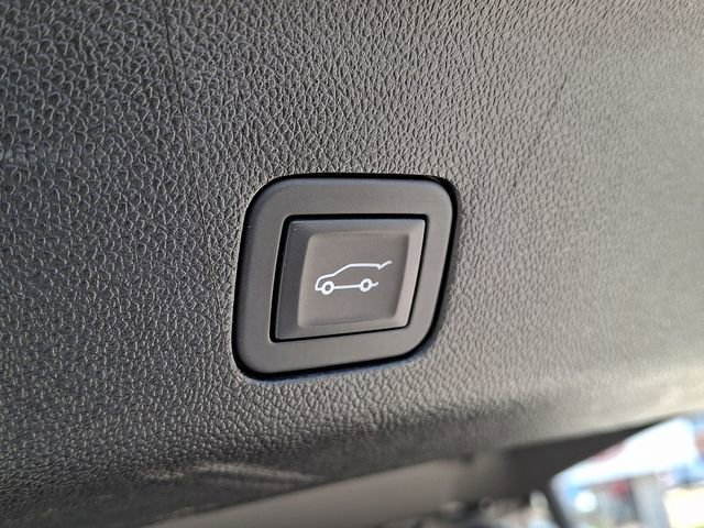 Certified 2025 Cadillac Escalade ESV Premium Luxury Platinum w/ LPO, Floor Liner Package image 25