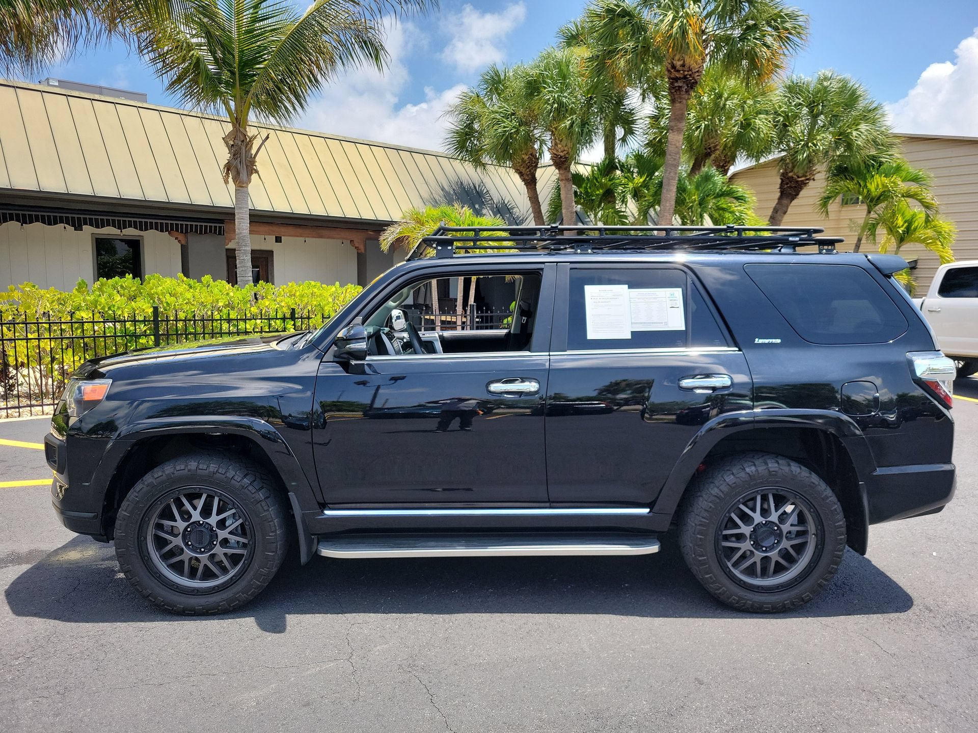 Used 2022 Toyota 4Runner Limited AWD/4WD image 8