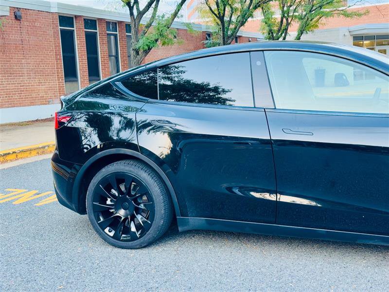 Used 2021 Tesla Model Y Long Range image 7