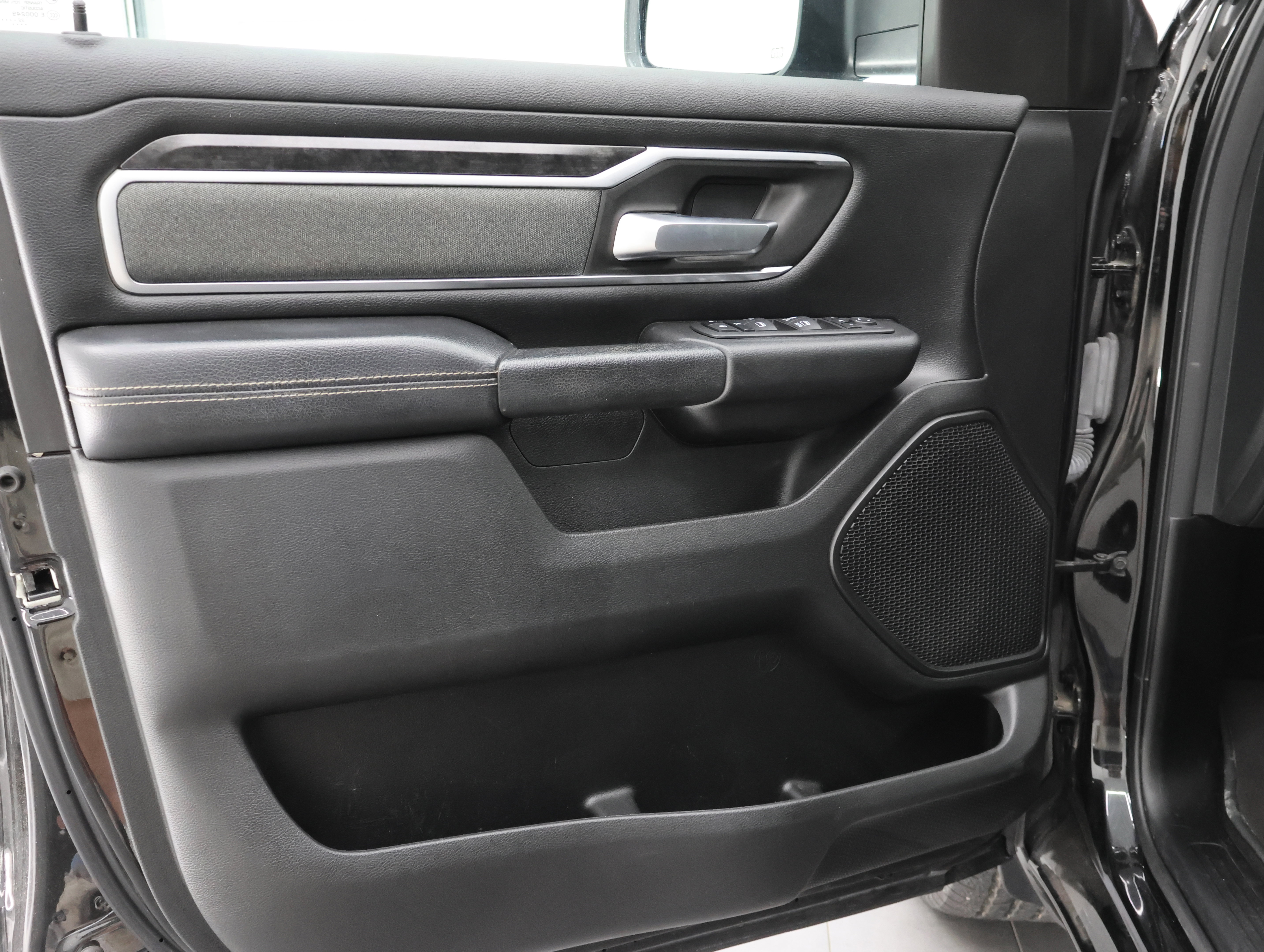 Used 2022 RAM 1500 Big Horn AWD/4WD image 36