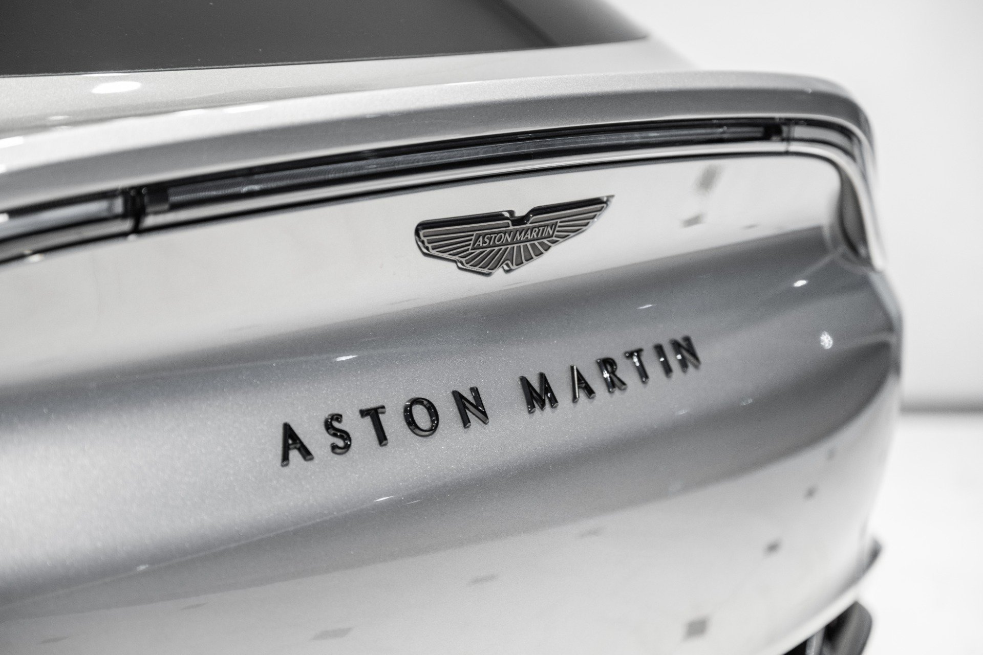New 2026 Aston Martin DBX 707 AWD/4WD image 8