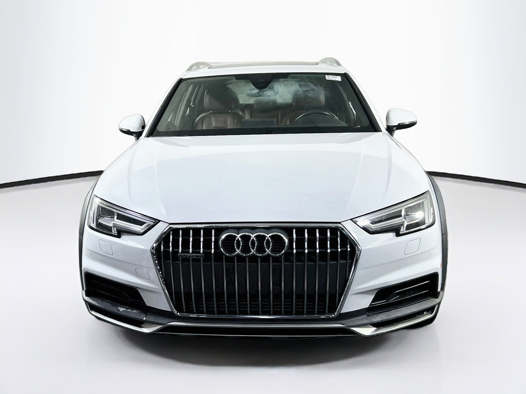 Used 2018 Audi A4 2.0T allroad Premium Plus AWD/4WD image 2