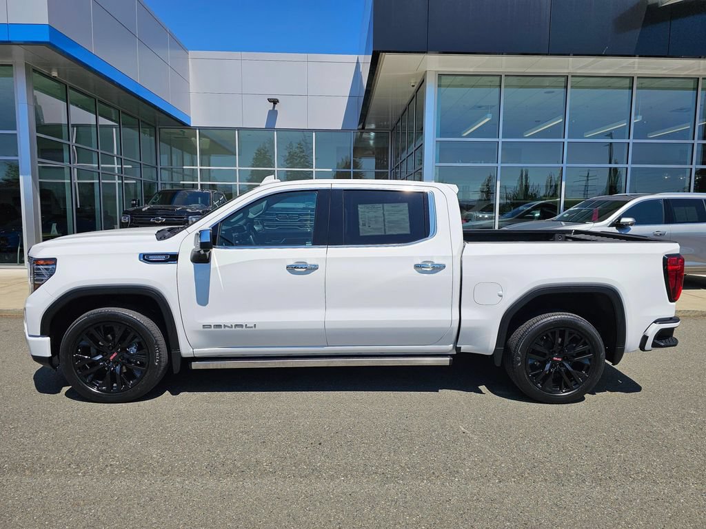 Used 2023 GMC Sierra 1500 Denali AWD/4WD image 2