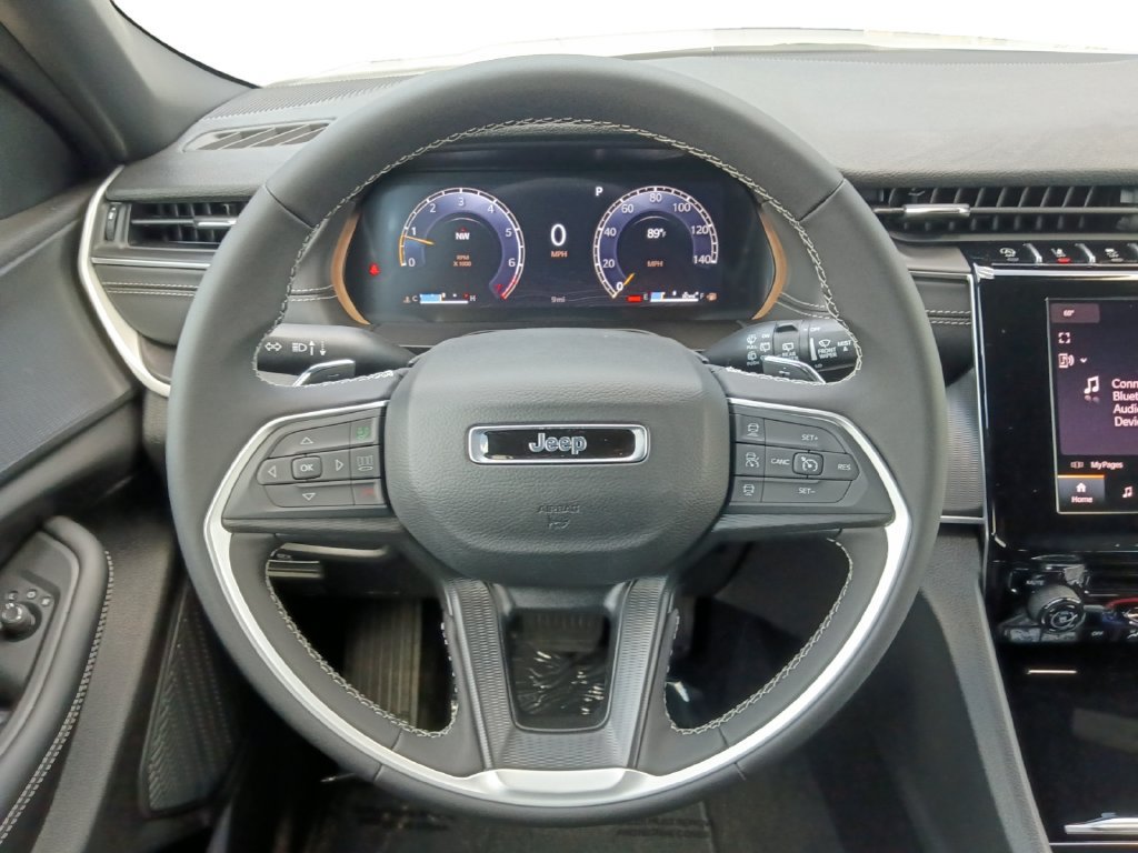 New 2026 Jeep Grand Cherokee L Laredo RWD image 21