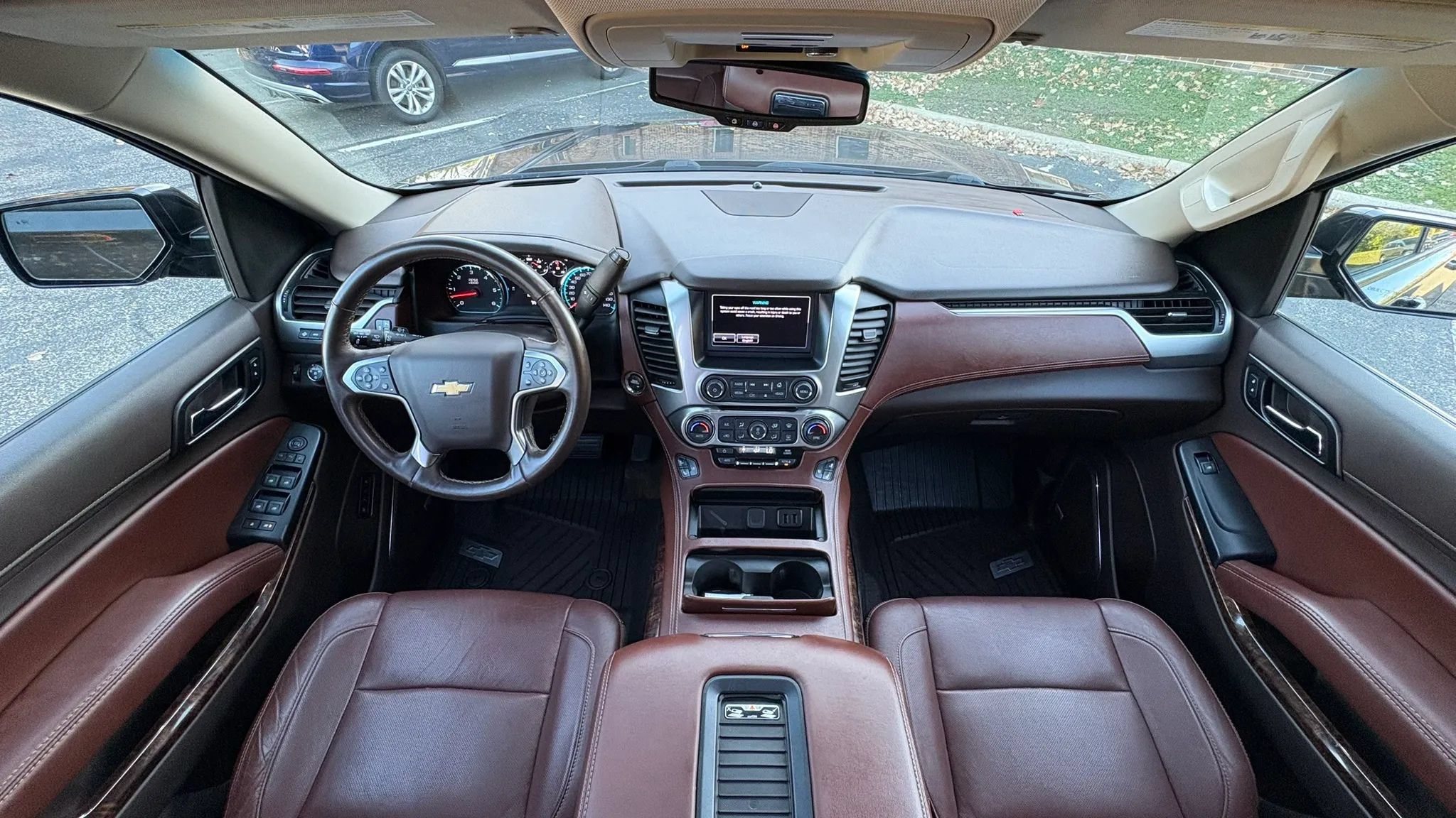Used 2018 Chevrolet Tahoe Premier AWD/4WD image 23