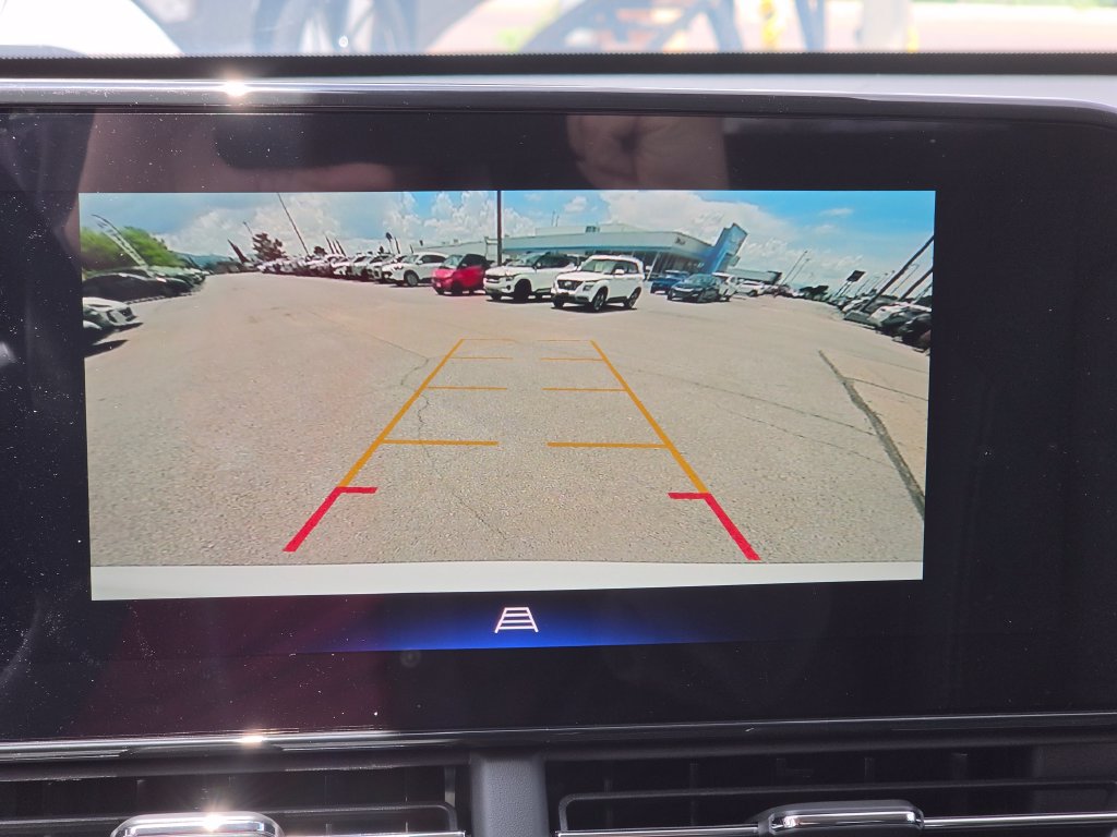 New 2026 Chevrolet Trax LT w/ Driver Confidence Package FWD image 19