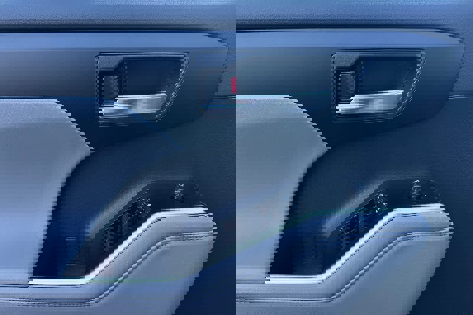 New 2026 Toyota Highlander XLE image 12