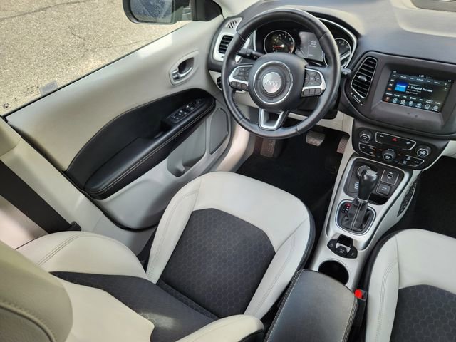 Used 2019 Jeep Compass Latitude w/ Popular Equipment Group AWD/4WD image 12