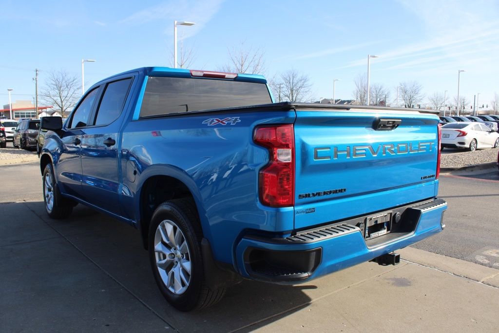 Used 2022 Chevrolet Silverado 1500 Custom w/ LPO, Dark Essentials Package image 5