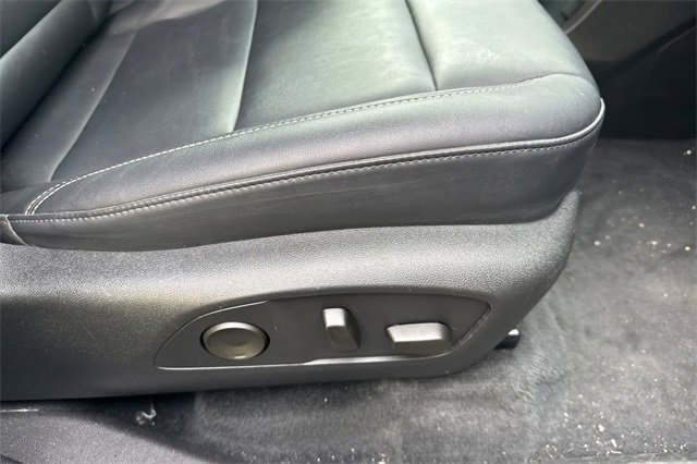 Used 2024 GMC Acadia Elevation image 24