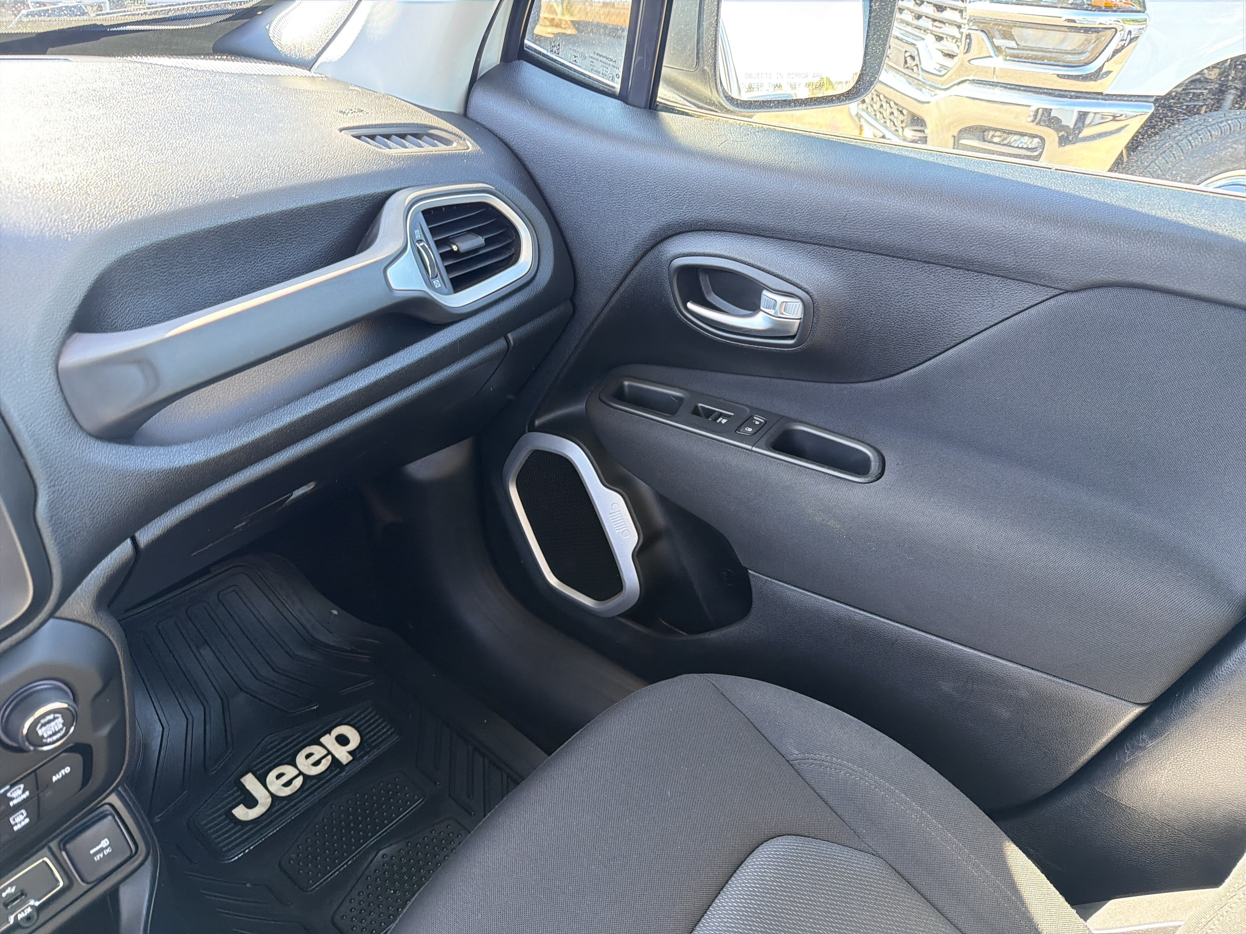 Used 2019 Jeep Renegade Sport w/ UConnect 7.0 Group AWD/4WD image 26