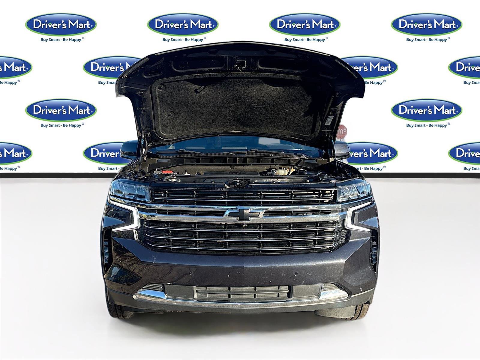 Used 2023 Chevrolet Suburban LT w/ Luxury Package image 33