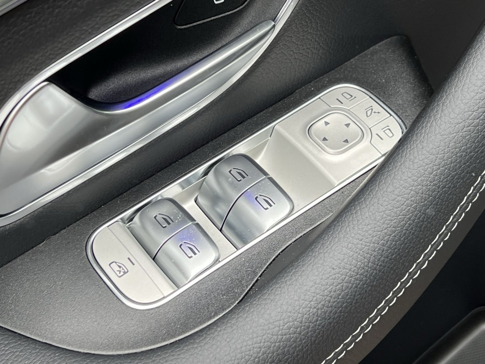 New 2026 Mercedes-Benz GLS 450 4MATIC image 13