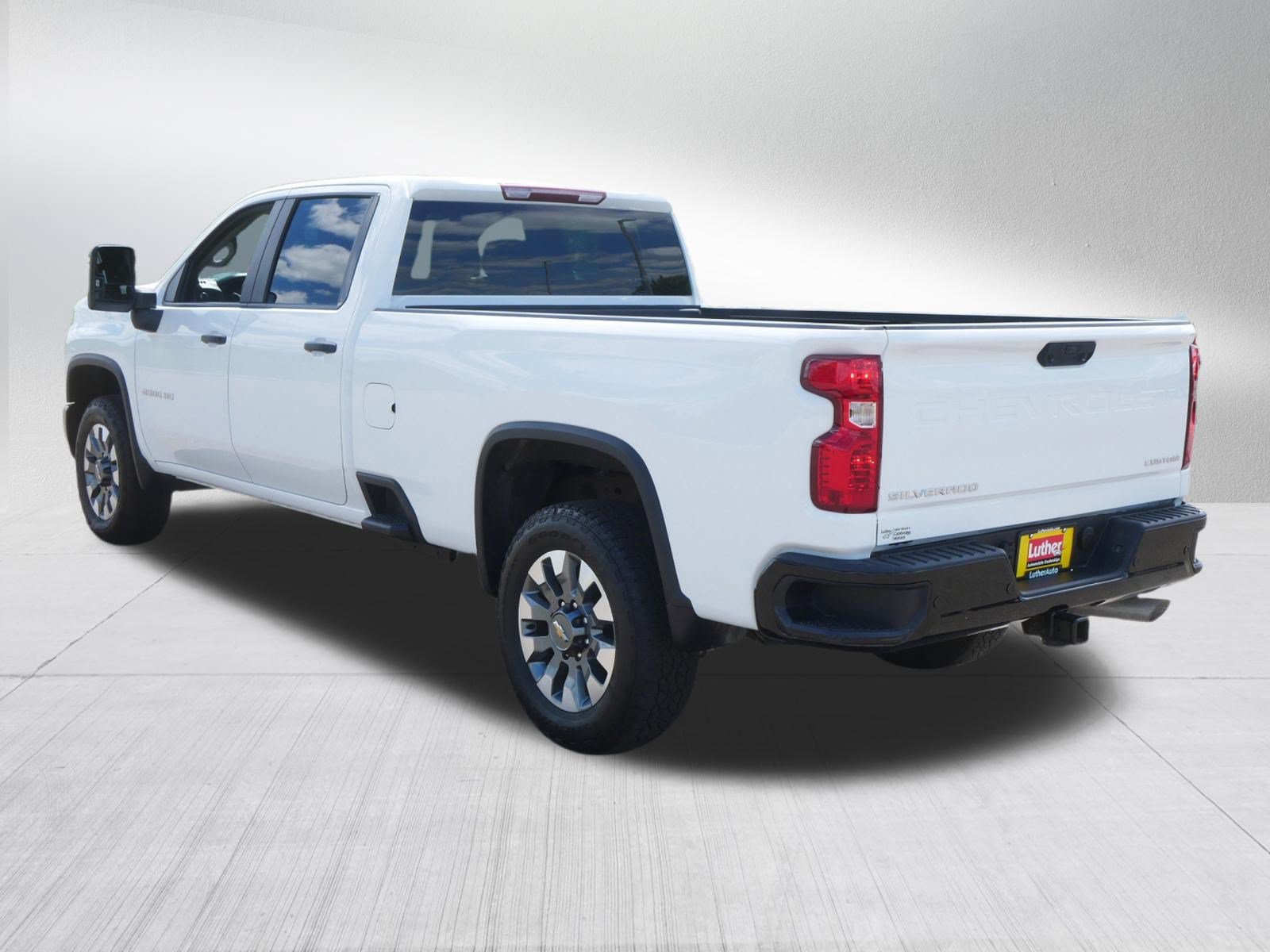 Used 2025 Chevrolet Silverado 2500 Custom w/ Custom Convenience Package AWD/4WD image 5