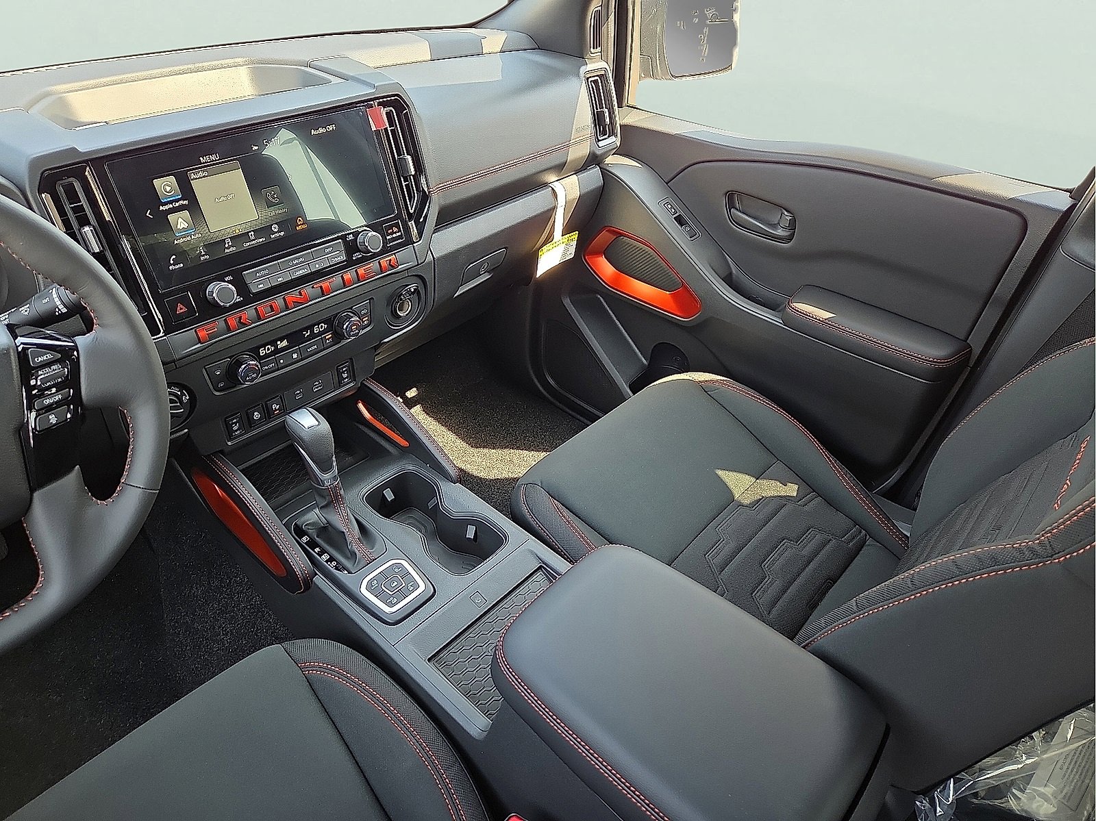 New 2026 Nissan Frontier PRO-4X w/ Pro-4x Convenience Package image 12