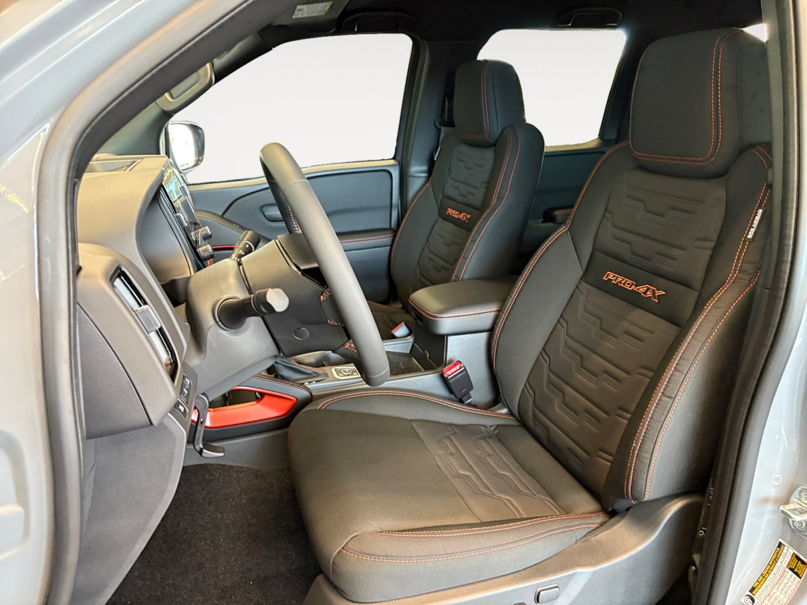 New 2026 Nissan Frontier PRO-4X w/ Pro-4x Convenience Package image 23