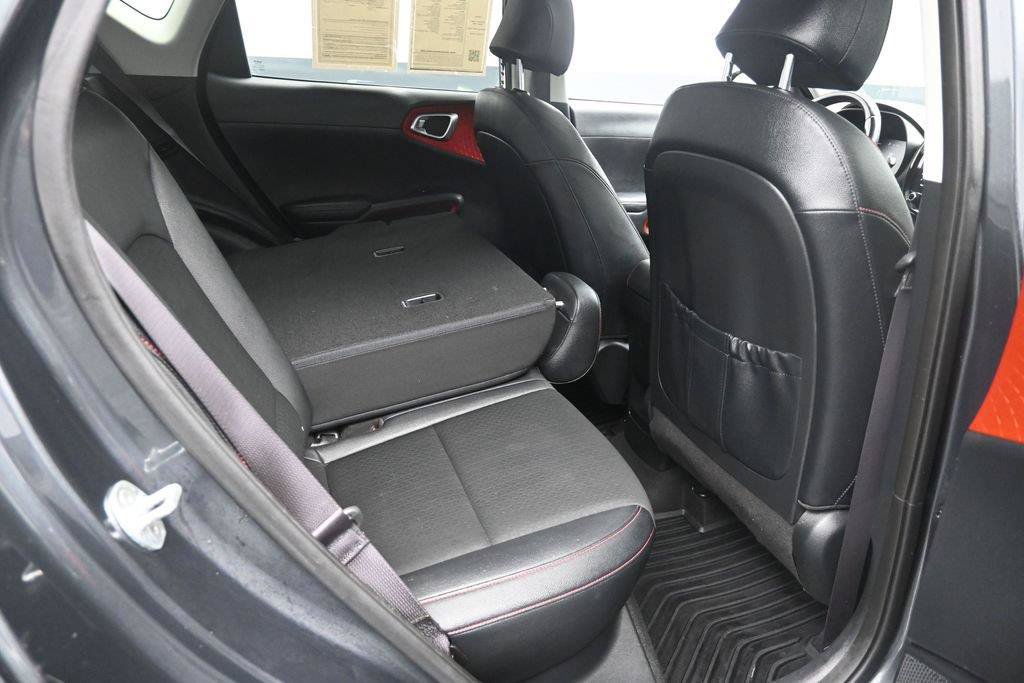 Used 2023 Kia Soul GT-Line w/ GT-Line Technology Package FWD image 25