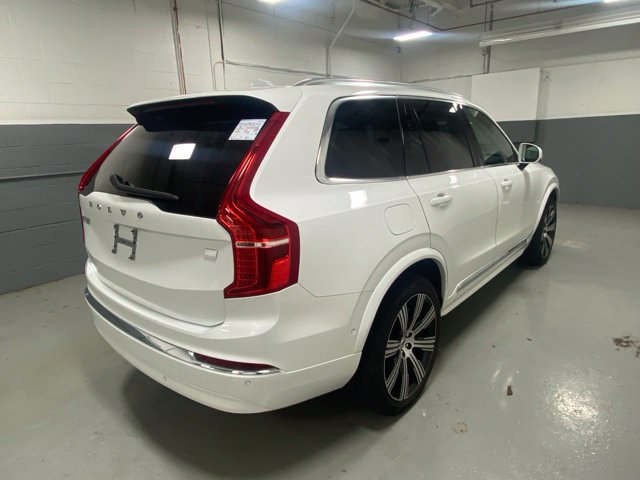 Certified 2024 Volvo XC90 T8 Ultimate w/ Protection Package AWD/4WD image 3